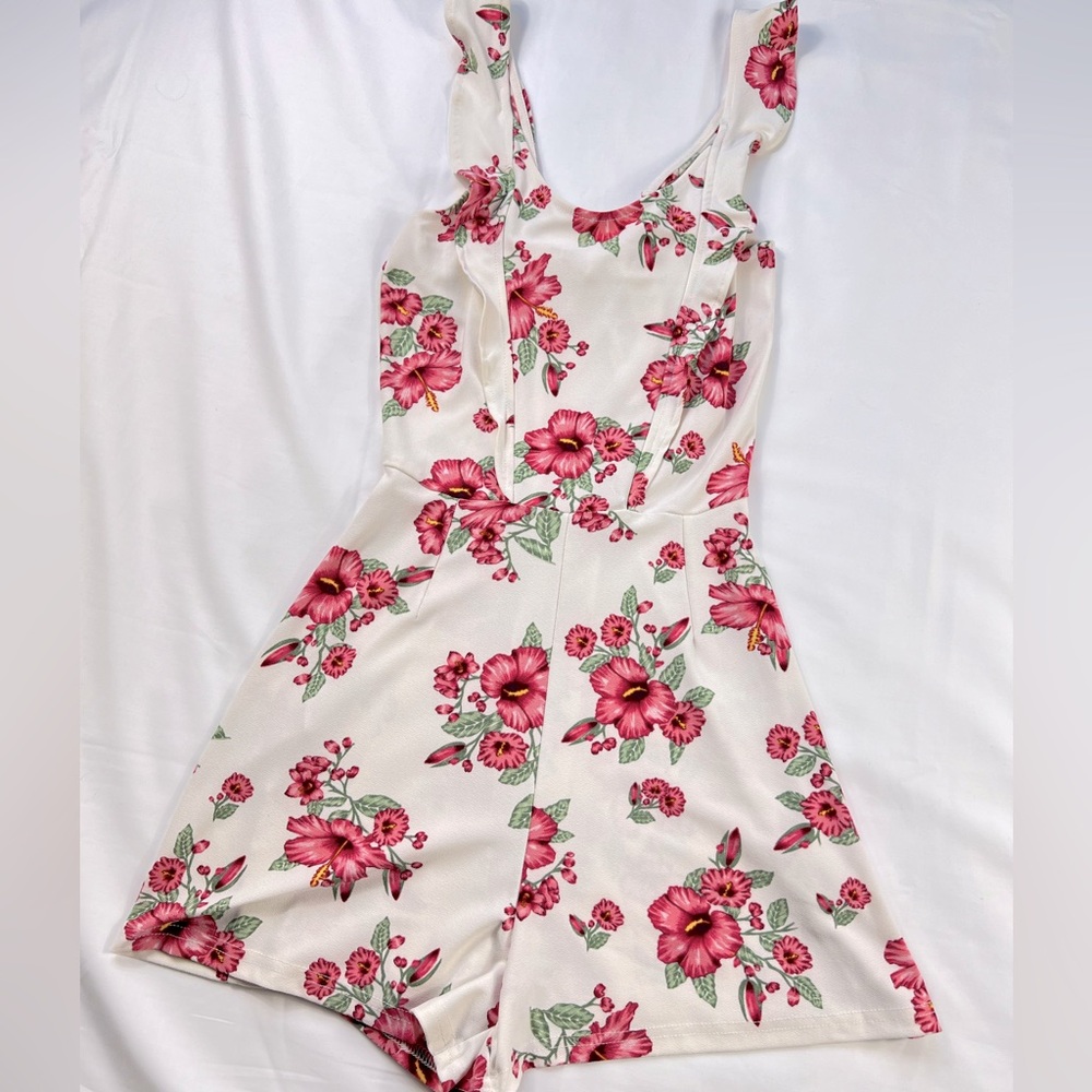 Divided by H&M Floral 🌺 Romper Sz. 4